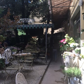 L'Orto - Ocean of flowers (Bar included;) - Italian Near Me - Empoli, FI