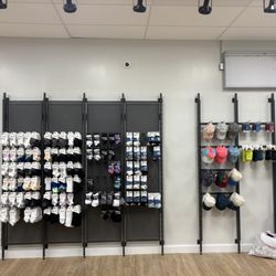 Fleet Feet - Running socks and hats