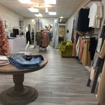 Halo B - Women's Clothing Near Me - Modesto, California