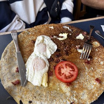 De Dutch - Yummy - Breakfast & Brunch Near Me - North Vancouver, British Columbia De Dutch - Yummy - Breakfast & Brunch Near Me - North Vancouver, British Columbia