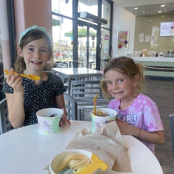 Yogurtland - Yogurtland with these cuties - Ice Cream & Frozen Yogurt Near Me - Huntington Beach, California Yogurtland - Yogurtland with these cuties - Ice Cream & Frozen Yogurt Near Me - Huntington Beach, California