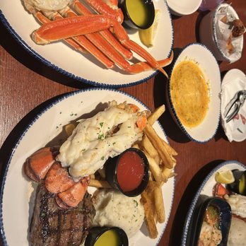 Red Lobster - Surf and turf with a half lb snow crab. - Seafood Near Me - Pittsburg, California Red Lobster - Surf and turf with a half lb snow crab. - Seafood Near Me - Pittsburg, California