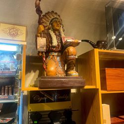 World Class Cigars - Inside shop