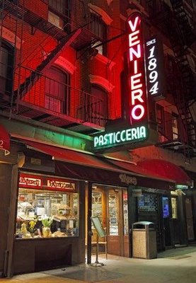 Veniero's Pasticceria & Caffe by null