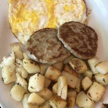 Le Peep Restaurant - American Near Me - Evanston, Illinois