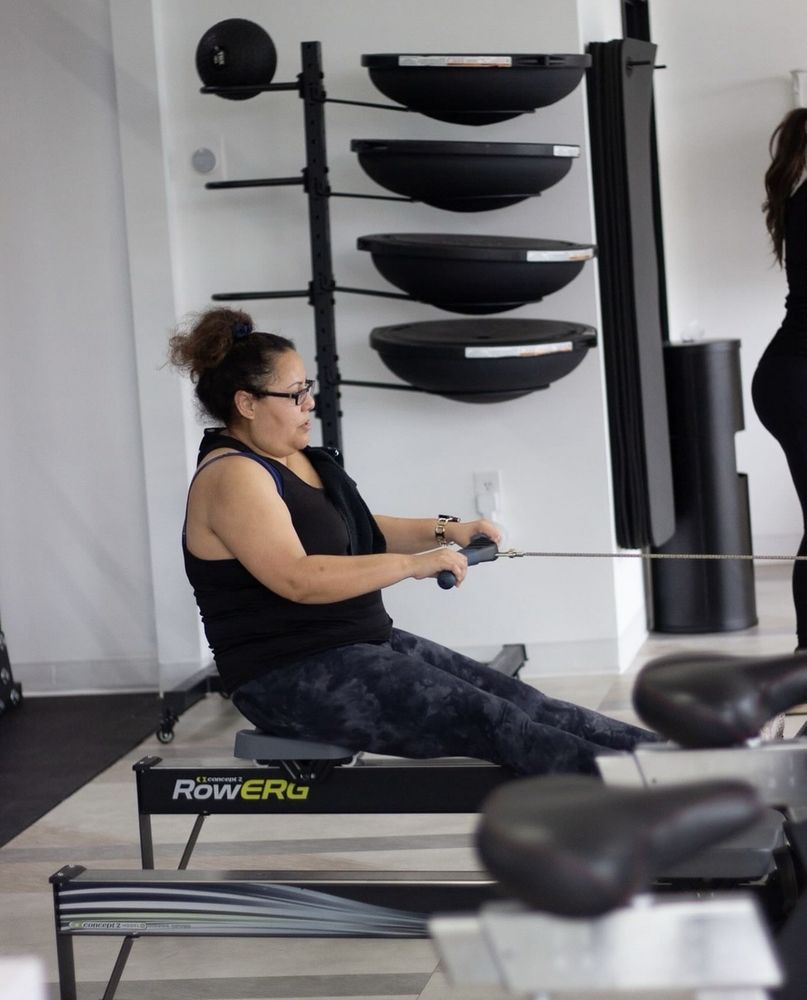 Shape 360 Fitness Studio Logo