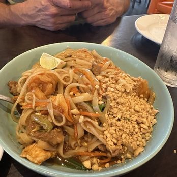 HERE Sushi & Bar - Pad Thai - Sushi Bars Near Me - Flower Mound, Texas HERE Sushi & Bar - Pad Thai - Sushi Bars Near Me - Flower Mound, Texas