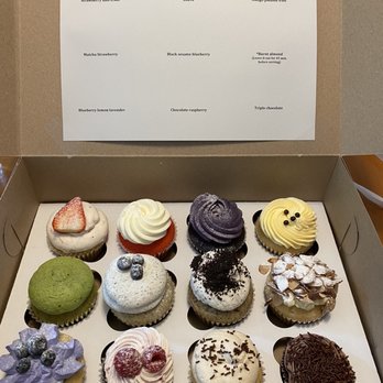 MCourse - Assorted cupcake box - Patisserie/Cake Shop Near Me
