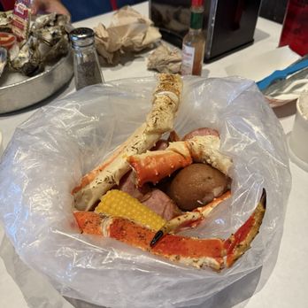 Cap’t Loui Henderson - KING CRAB - Seafood Near Me - Las Vegas, Nevada Cap’t Loui Henderson - KING CRAB - Seafood Near Me - Las Vegas, Nevada