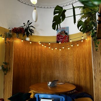 The Coffee Cabinet - Cozy seating - Coffee & Tea Near Me The Coffee Cabinet - Cozy seating - Coffee & Tea Near Me