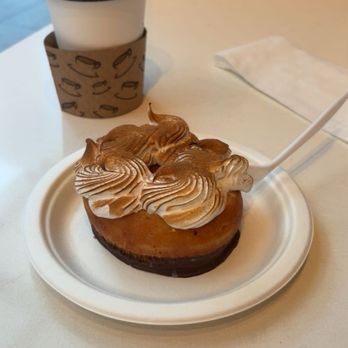 Doce Donut Co - TRES LECHES - Donuts Near Me - Seattle, Washington