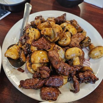 Mama Lu's Dumpling House - French Style Beef Tenderloin - Shanghainese Near Me - Arcadia, California