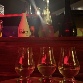 Momoku No Usagi - Sake flight - Sushi Bars Near Me - San Clemente, California