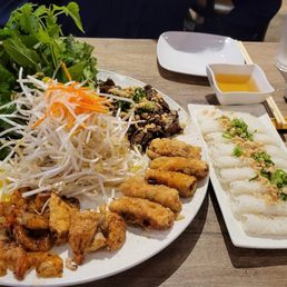MÓN CUỐN ĐẶC BIỆT PHỞ ANH VŨ MÓN CUỐN ĐẶC BIỆT PHỞ ANH VŨ