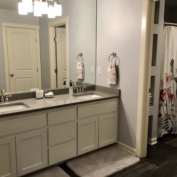 JLS Interiors - New counter-tops, sinks, bathtub, tile and fixtures - General Contractors Near Me - Tacoma, Washington