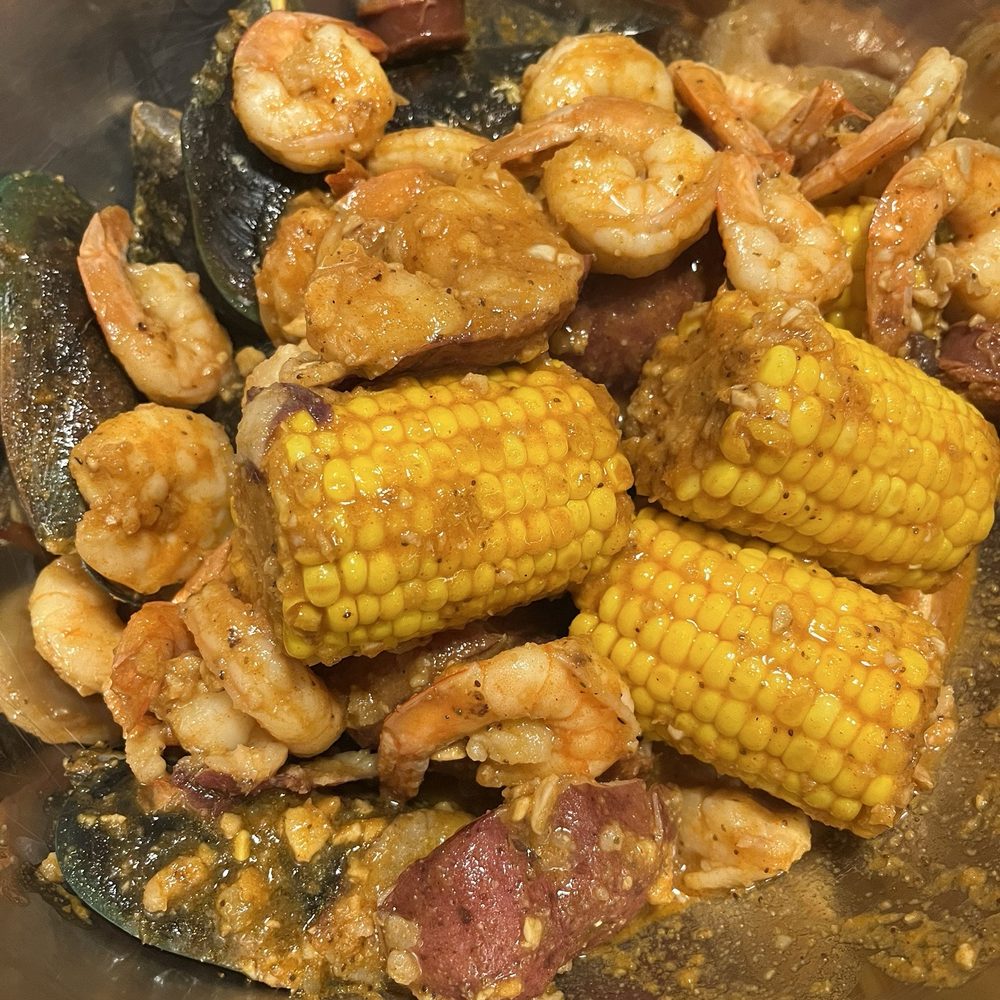 1 pound shrimp and 1 pound of mussels 1 pound shrimp and 1 pound of mussels