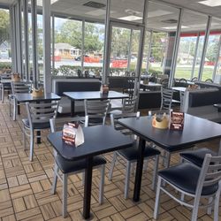 Burger King - Dining area