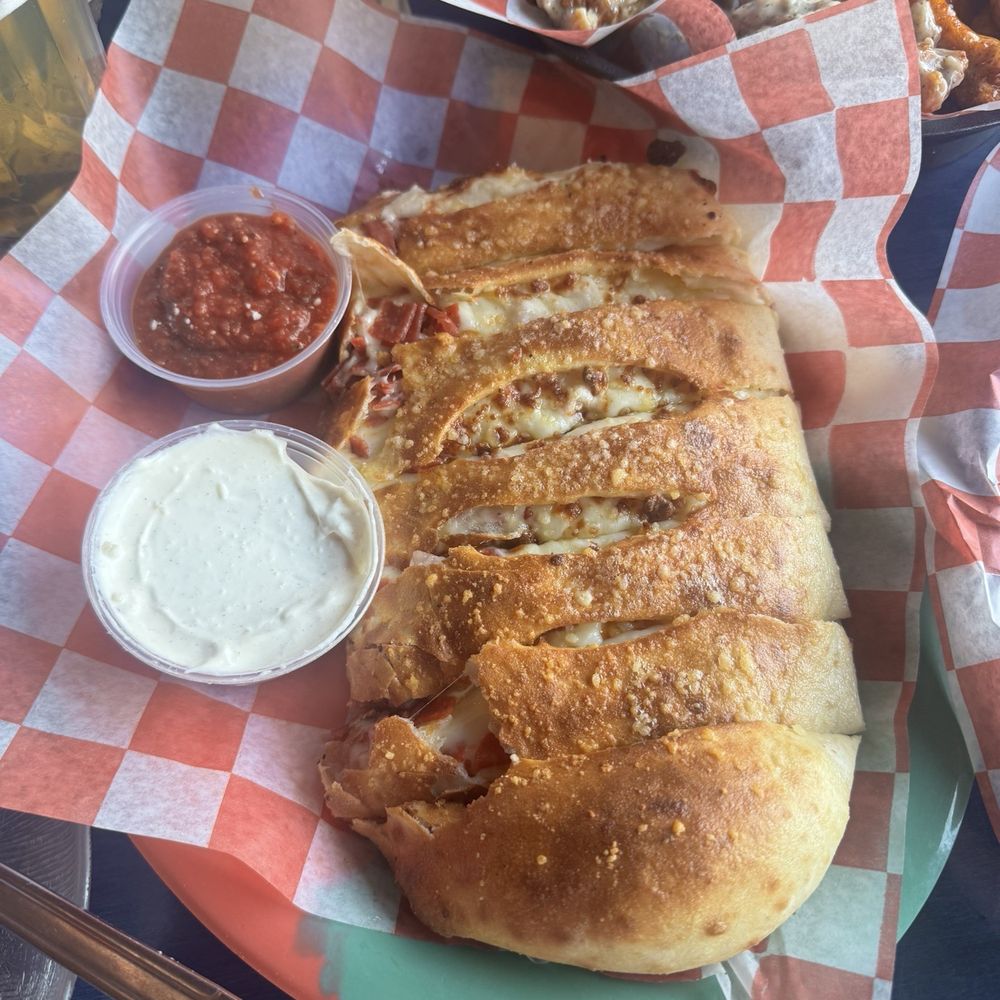 Cheesy bread + pepperoni