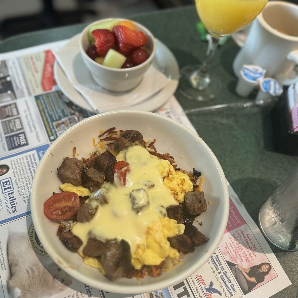 Metro Diner - Steak & Scramble Bowl and fruit bowl - Breakfast & Brunch Near Me - Palm Coast, Florida Metro Diner - Steak & Scramble Bowl and fruit bowl - Breakfast & Brunch Near Me - Palm Coast, Florida