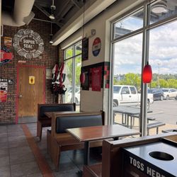 Jimmy John's - Inside seating