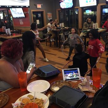 Hooters - American Near Me - Dedham, Massachusetts