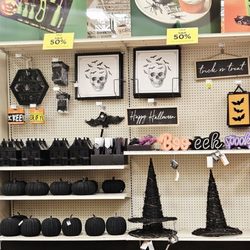 Fred Meyer - 10/2/2026 - I love it when the Halloween decorations come out!