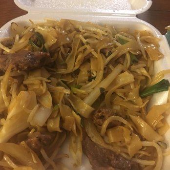 China Szechwan - Beef chow fun - Szechuan Near Me - Tucson, Arizona China Szechwan - Beef chow fun - Szechuan Near Me - Tucson, Arizona