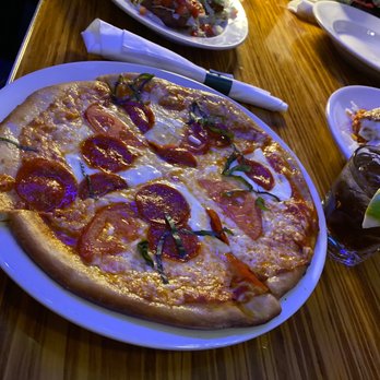 The Continental Westhampton - Margherita Pie - New American Near Me - Richmond, Virginia