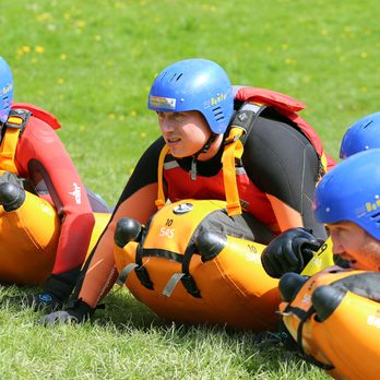 Whitewater Active - River Bugs practice - Rafting/Kayaking Near Me - Llangollen, DEN Whitewater Active - River Bugs practice - Rafting/Kayaking Near Me - Llangollen, DEN