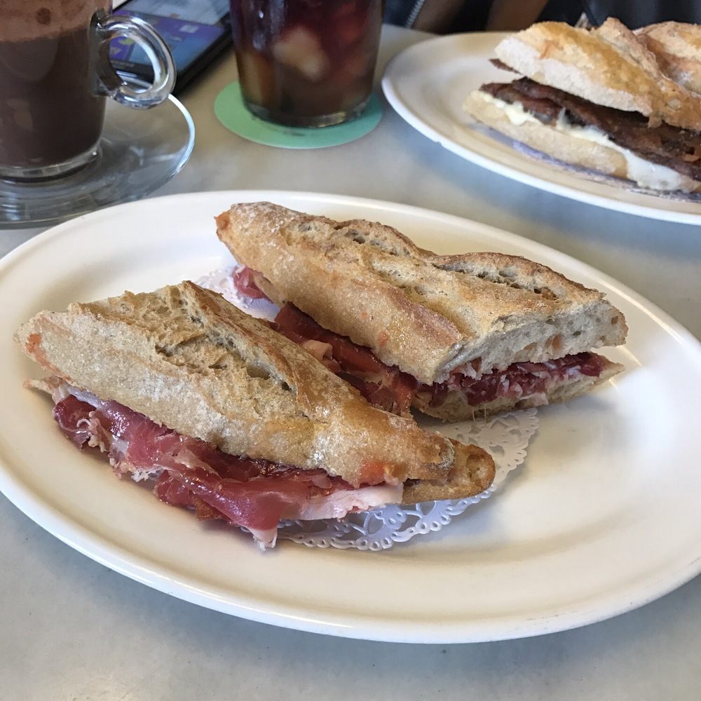 Betlem - Gastropubs Near Me - Barcelona, B