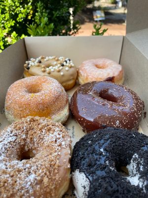 Handcraft Doughnuts by null