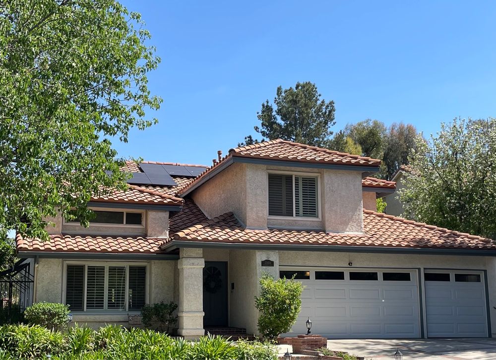 Slide of JW Roofing Services