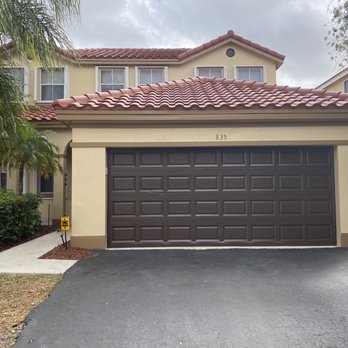 Pasat Roofing & Solar - Front of house - Roofing Near Me - Weston, Florida Pasat Roofing & Solar - Front of house - Roofing Near Me - Weston, Florida