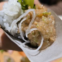 Sushi Times - Toro handroll