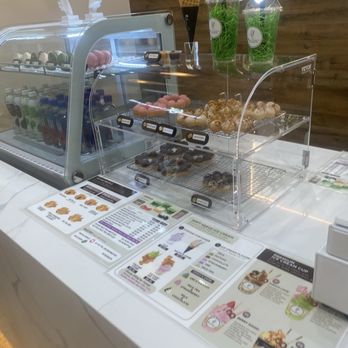 iSee Cream - Macarons, mochi donuts in display case - Ice Cream & Frozen Yogurt Near Me - Pleasanton, California iSee Cream - Macarons, mochi donuts in display case - Ice Cream & Frozen Yogurt Near Me - Pleasanton, California