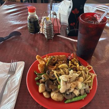 South China Restaurant - my 1st plate. lol - Chinese Near Me - Gulfport, Mississippi South China Restaurant - my 1st plate. lol - Chinese Near Me - Gulfport, Mississippi