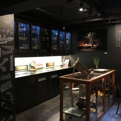 Zoom Beer House