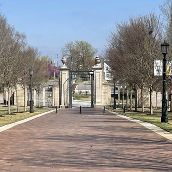 Old Main - Colleges & Universities Near Me - Fayetteville, Arkansas Old Main - Colleges & Universities Near Me - Fayetteville, Arkansas