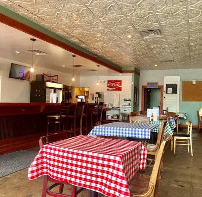 Gus's World Famous Fried Chicken by null