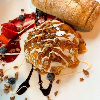 Bin 77 Bistro & SideBar - baked brie - Tapas/Small Plates Near Me - Baton Rouge, Louisiana