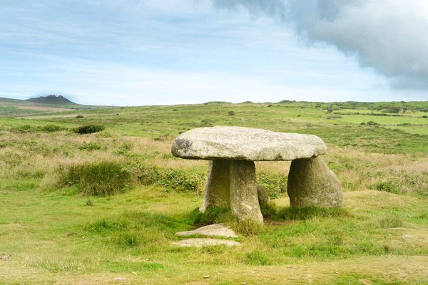 Lanyon Quoit by null