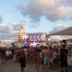 Groove Cruise