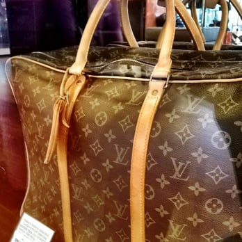 High End Resale - Accessories Near Me - Vancouver, British Columbia