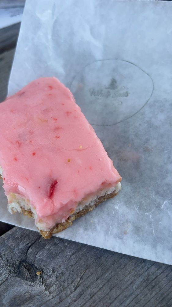 White Sails Bakery & Deli