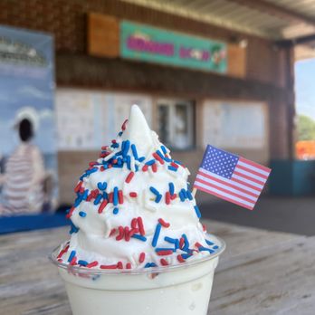 Summer Snow Entertainment - Ice Cream & Frozen Yogurt Near Me - Moore, Oklahoma