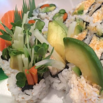 Mutsumi - Spicy California roll, vegetable roll, salmon sushi - Japanese Near Me - Chatsworth, California