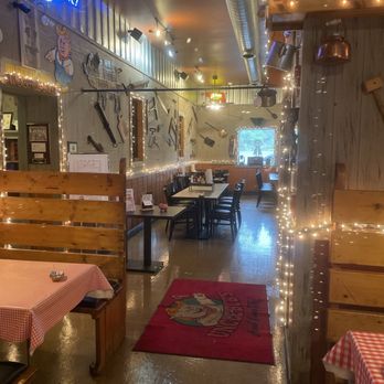 Uncle Bub's - Dining room - Barbeque Near Me - Westmont, Illinois Uncle Bub's - Dining room - Barbeque Near Me - Westmont, Illinois