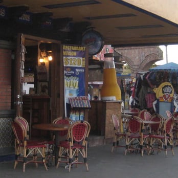 Nelson Bar - Por fuera. - Bars Near Me - Tijuana, BCN