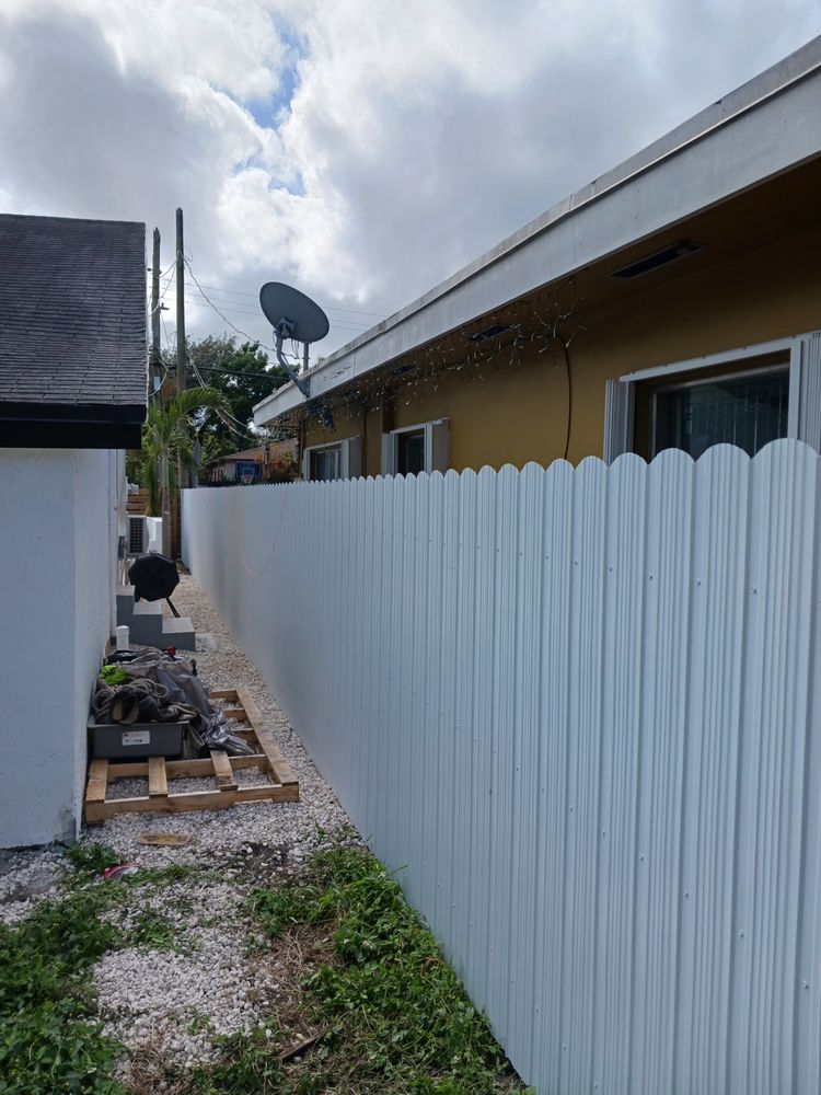 Slide of Metal Fence Guajiro