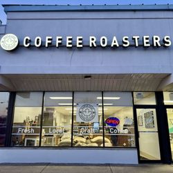 Maple Leaf Coffee Roasters - Outside